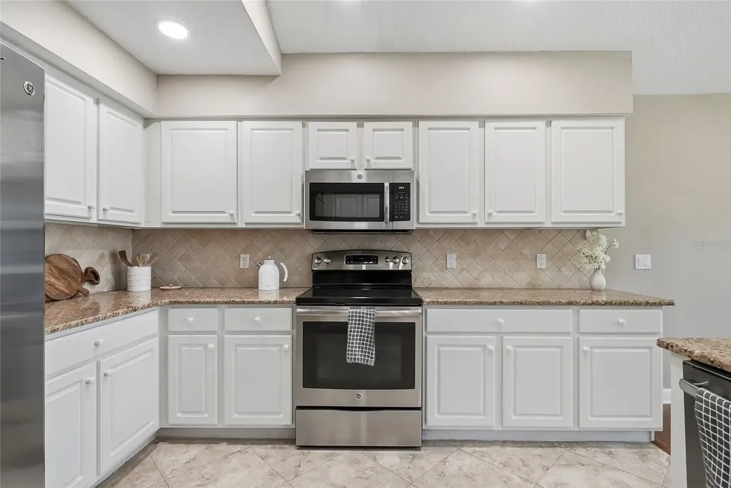 18912 Place Marquette Lutz FL 33558