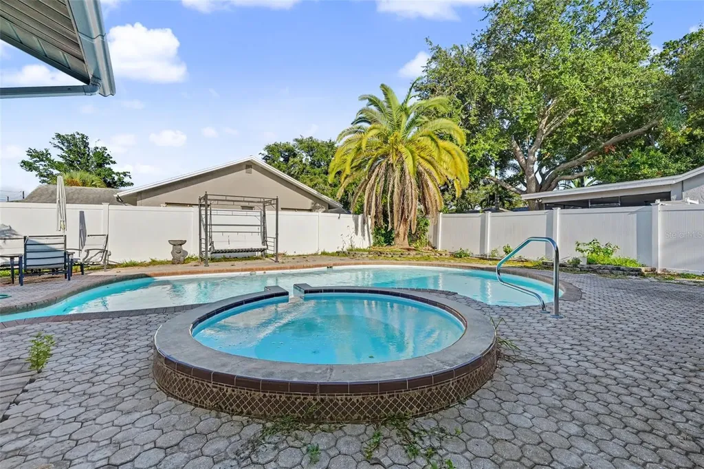 12543 108th Street Largo FL 33778