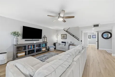4205 Arborwood Lane Tampa FL 33618