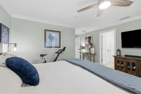 4205 Arborwood Lane Tampa FL 33618