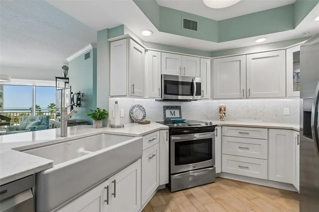 1170 Gulf Boulevard Clearwater Beach FL 33767