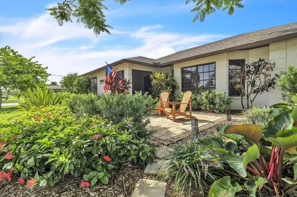1903 SE 29th Lane Cape Coral FL 33904