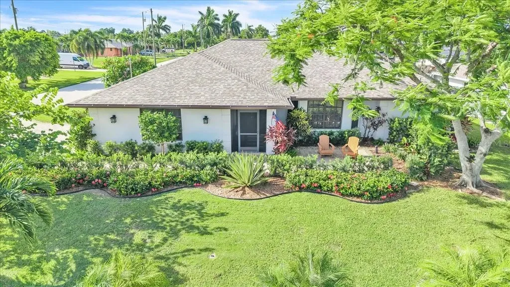 1903 SE 29th Lane Cape Coral FL 33904