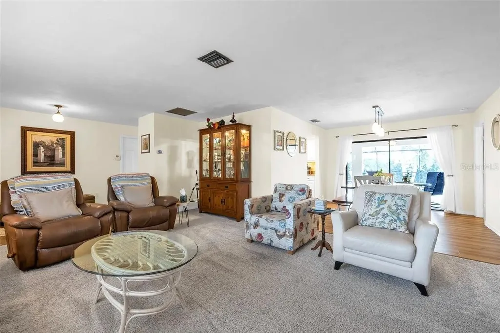 1903 SE 29th Lane Cape Coral FL 33904
