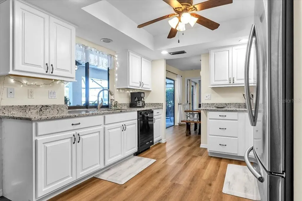 1903 SE 29th Lane Cape Coral FL 33904