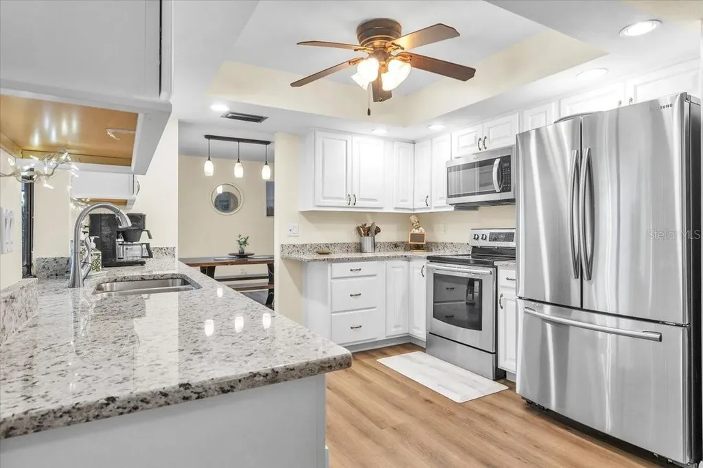 1903 SE 29th Lane Cape Coral FL 33904