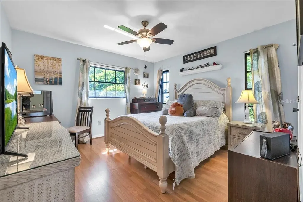 1903 SE 29th Lane Cape Coral FL 33904