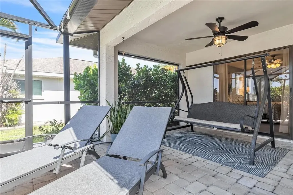 1903 SE 29th Lane Cape Coral FL 33904