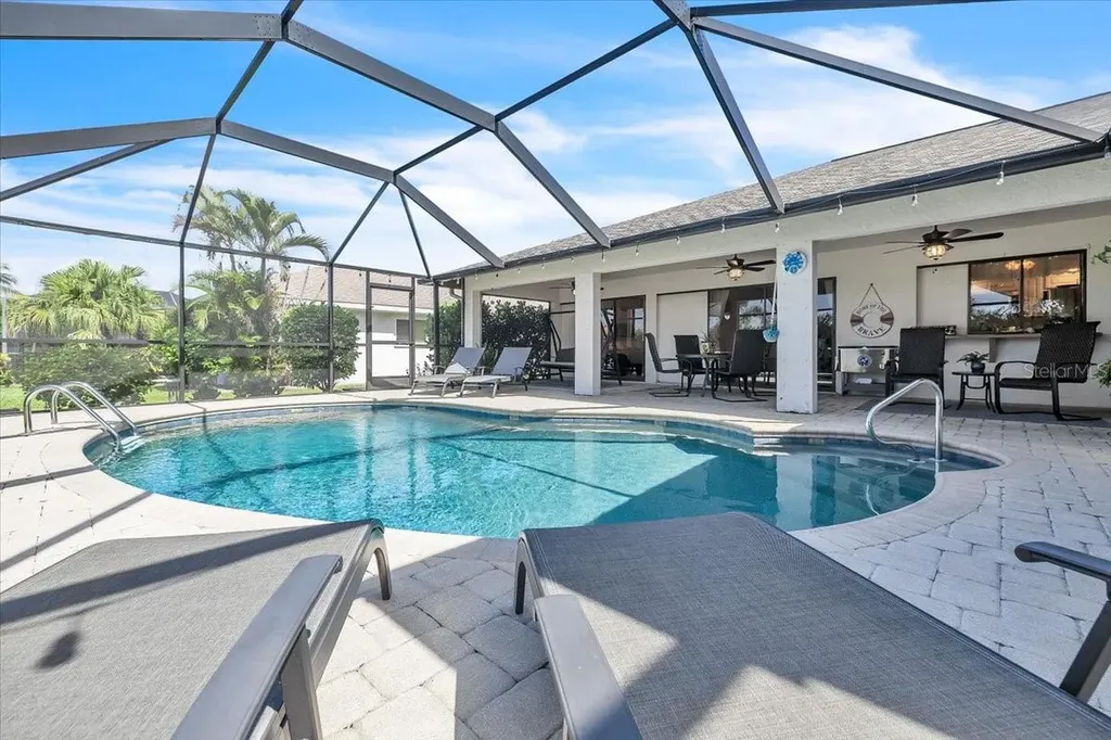 1903 SE 29th Lane Cape Coral FL 33904