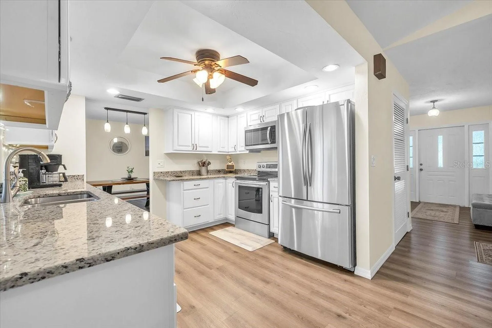 1903 SE 29th Lane Cape Coral FL 33904