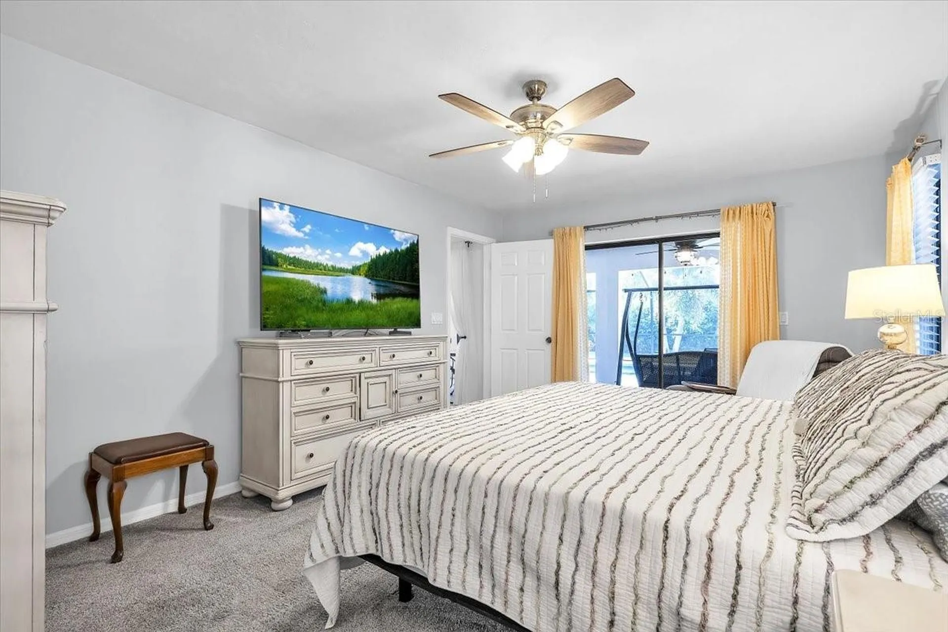 1903 SE 29th Lane Cape Coral FL 33904