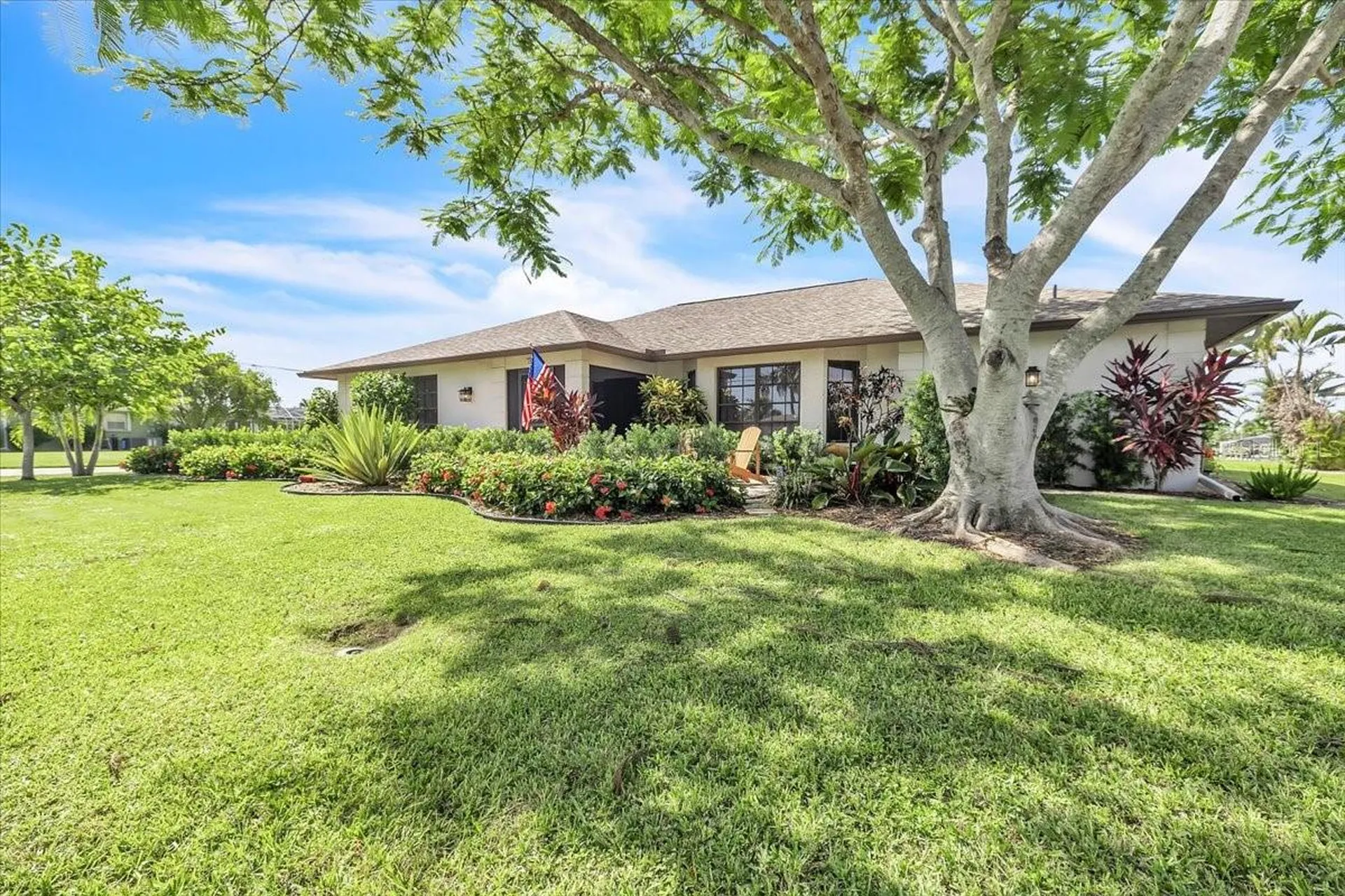 1903 SE 29th Lane Cape Coral FL 33904