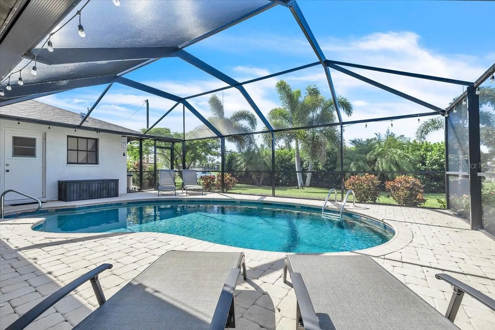 1903 SE 29th Lane Cape Coral FL 33904