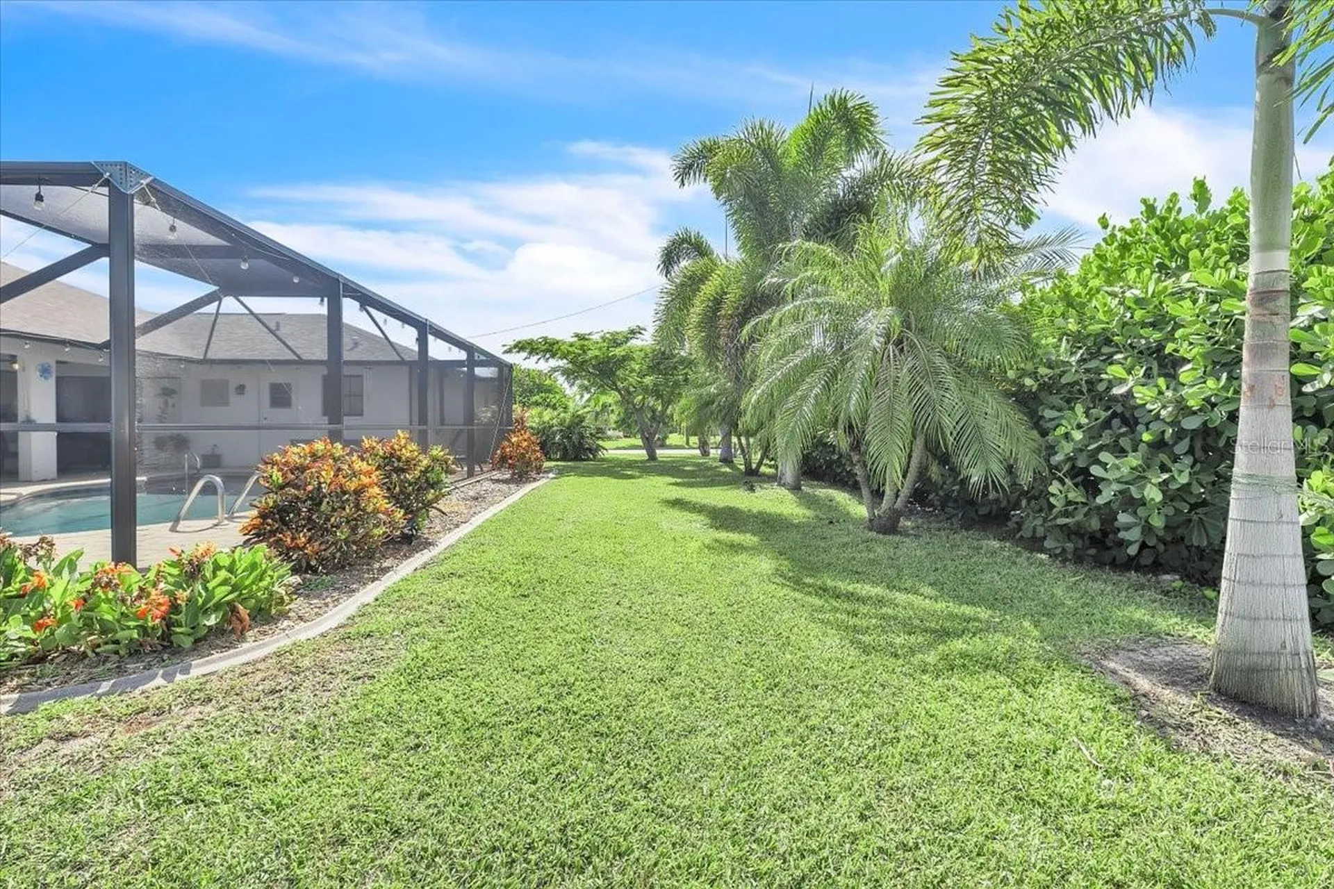 1903 SE 29th Lane Cape Coral FL 33904