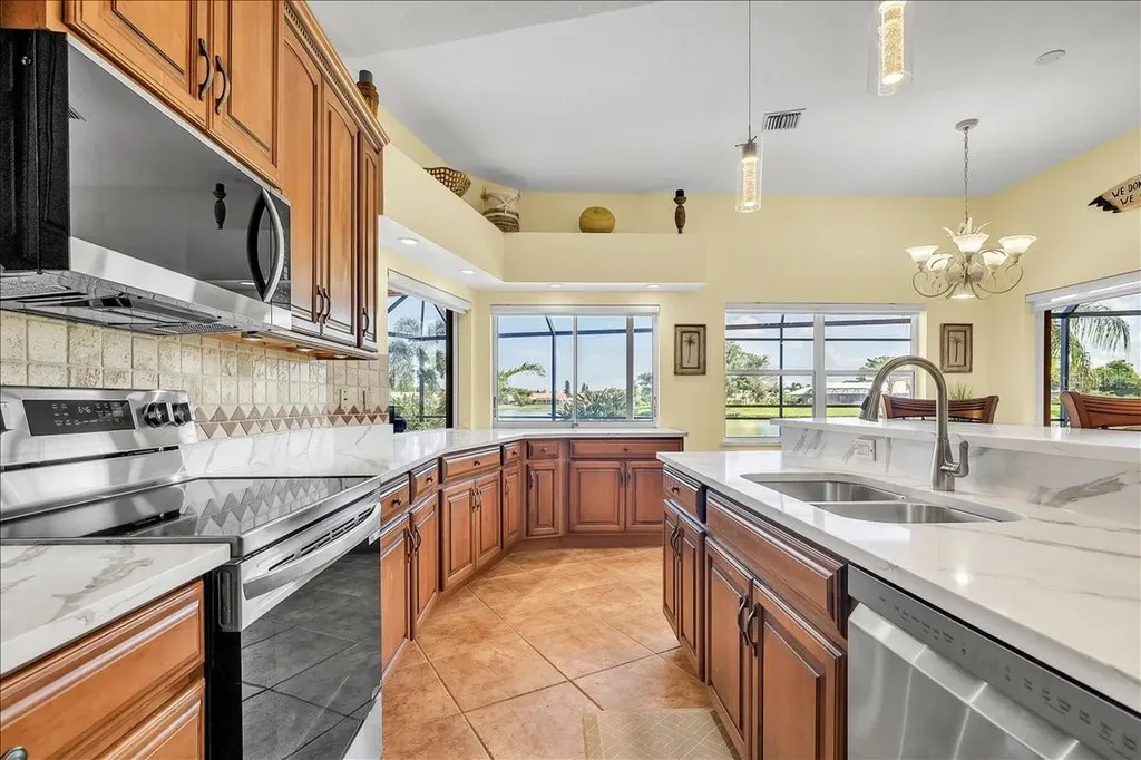 373 Eden Drive Englewood FL 34223