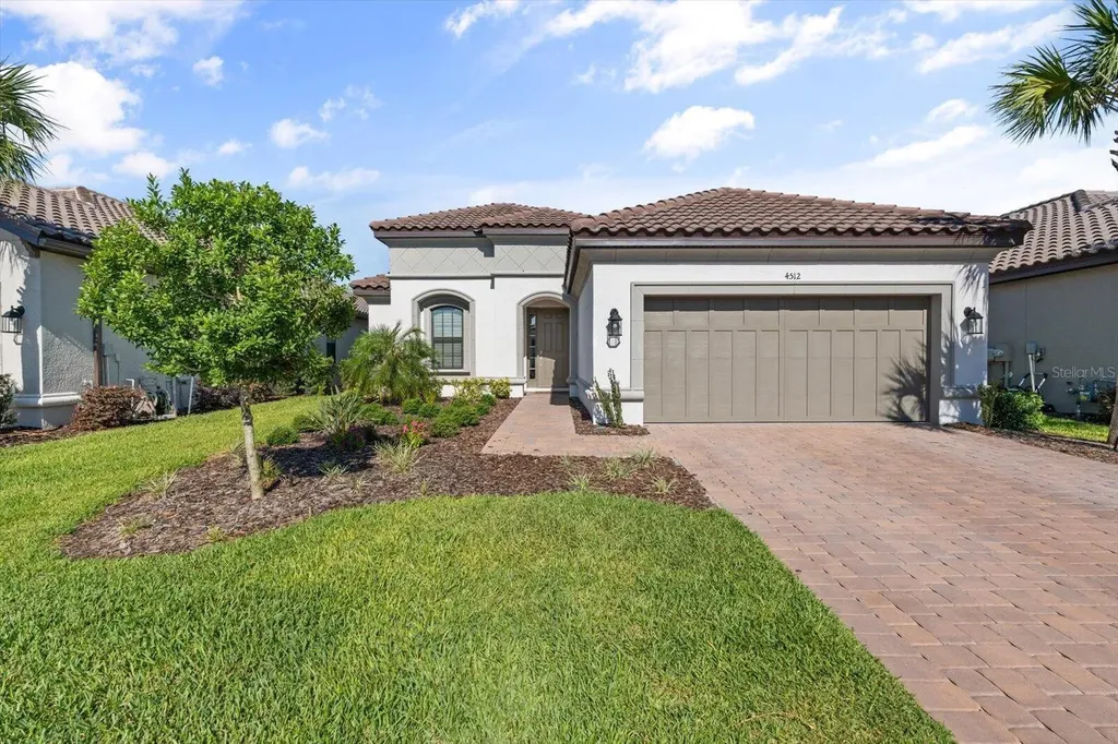 4512 Crestpoint Way Palmetto FL 34221