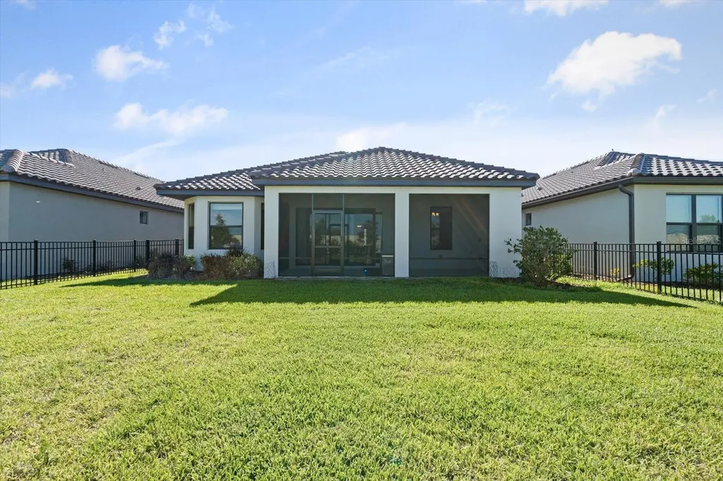 4512 Crestpoint Way Palmetto FL 34221