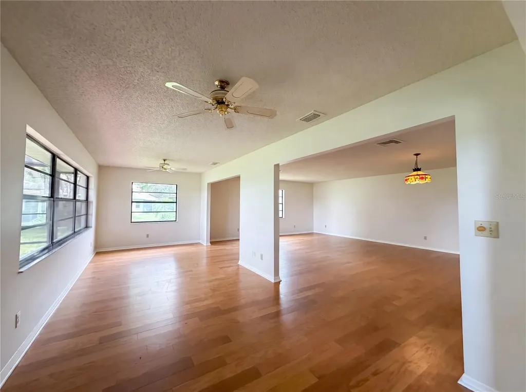 1404 Leland Drive Sun City Center FL 33573