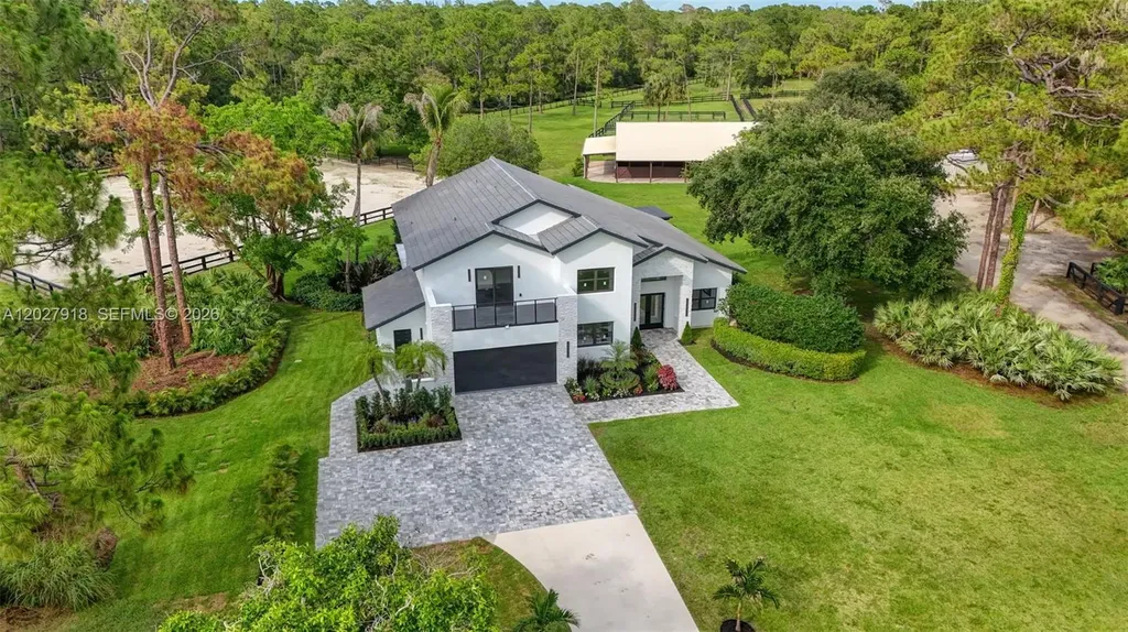 12725 Mallard Creek Drive Palm Beach Gardens FL 33418
