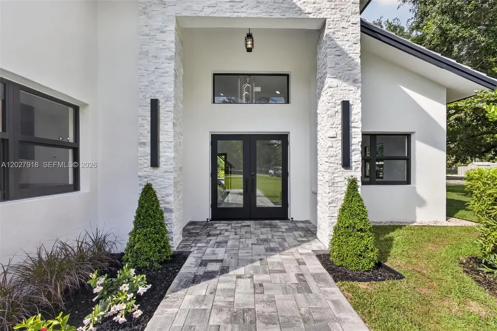 12725 Mallard Creek Drive Palm Beach Gardens FL 33418
