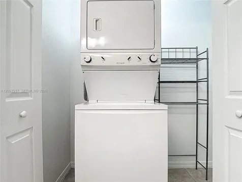 9101 Gervais Naples FL 34120