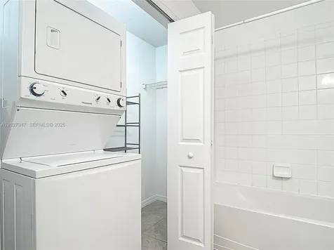 9101 Gervais Naples FL 34120
