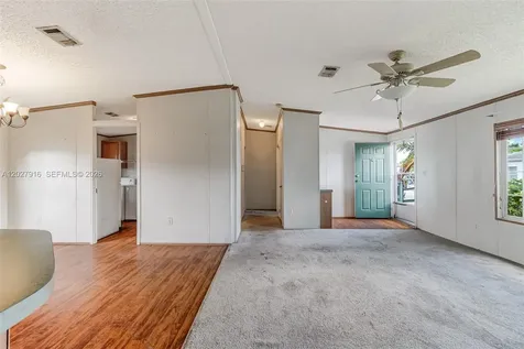 19800 SW 180 Avenue #524 Miami FL 33187