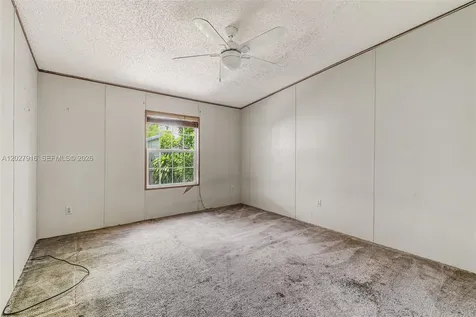 19800 SW 180 Avenue #524 Miami FL 33187