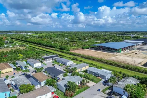 19800 SW 180 Avenue #524 Miami FL 33187