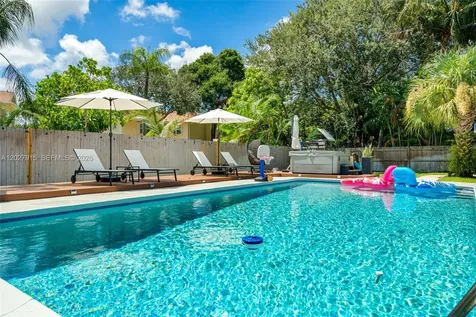 8101 W Lake Drive Lake Clarke Shores FL 33406