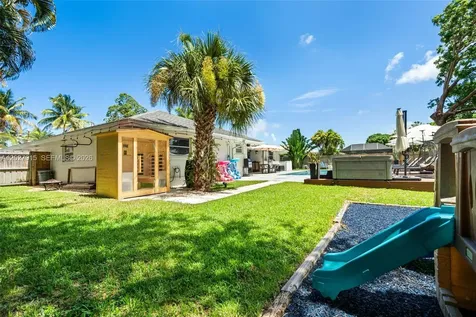 8101 W Lake Drive Lake Clarke Shores FL 33406
