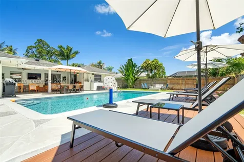8101 W Lake Drive Lake Clarke Shores FL 33406