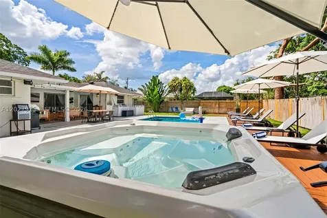 8101 W Lake Drive Lake Clarke Shores FL 33406