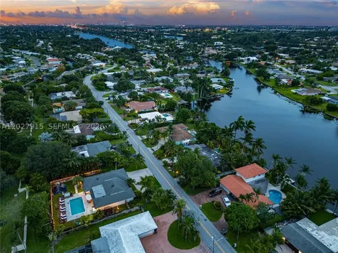 8101 W Lake Drive Lake Clarke Shores FL 33406