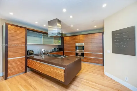 3216 Huntington Weston FL 33332
