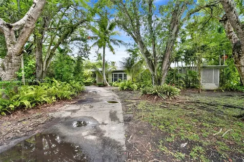 6980 SW 104th Street Pinecrest FL 33156