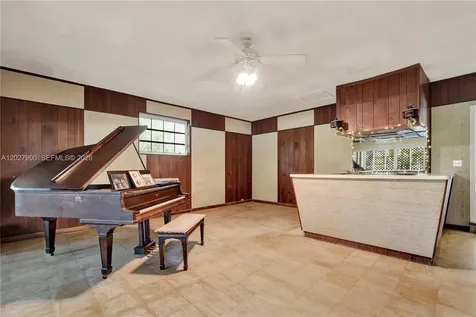 6980 SW 104th Street Pinecrest FL 33156
