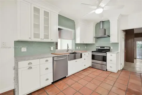 6980 SW 104th Street Pinecrest FL 33156
