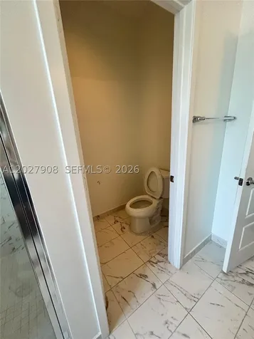 Miami FL 33187