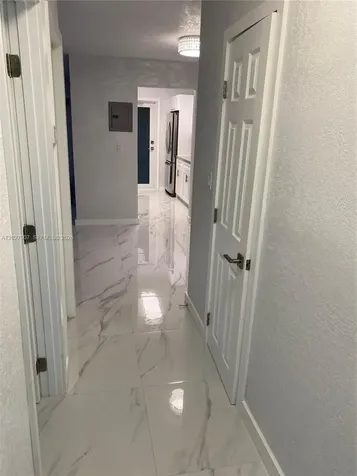 1030 9th Street Miami Beach FL 33139