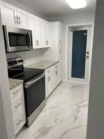 1030 9th Street Miami Beach FL 33139