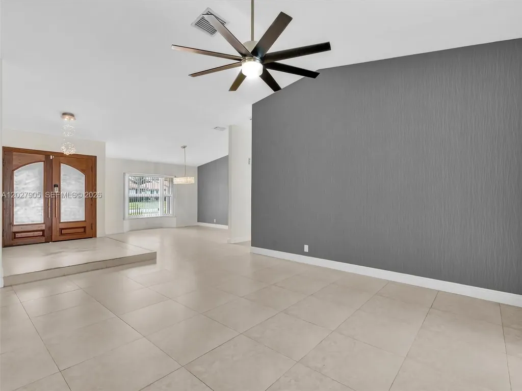 11690 Island Lakes Lane Boca Raton FL 33498