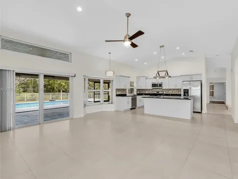 11690 Island Lakes Lane Boca Raton FL 33498