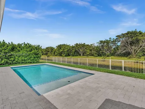 11690 Island Lakes Lane Boca Raton FL 33498