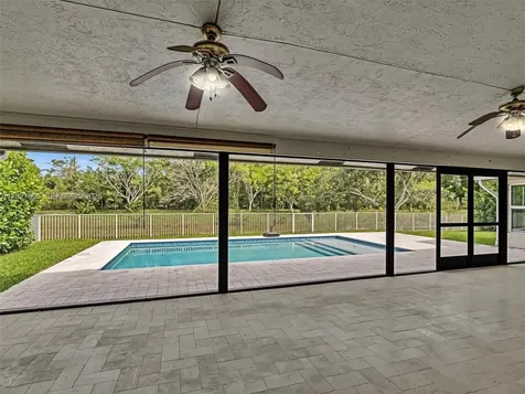 11690 Island Lakes Lane Boca Raton FL 33498