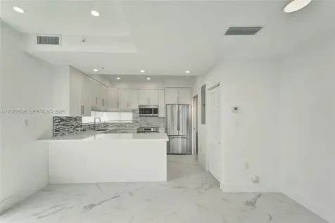 7645 Carlyle Avenue Miami Beach FL 33141