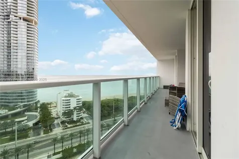 100 Bayview Drive Sunny Isles Beach FL 33160