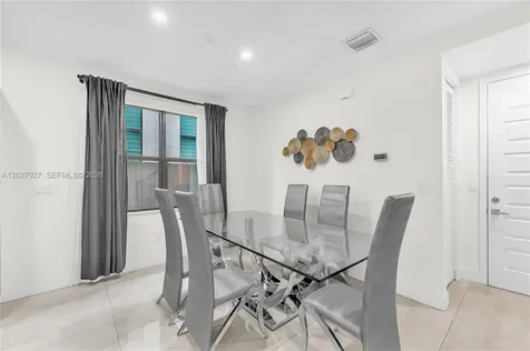 10250 NW 76th Terrace Doral FL 33178