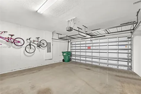 10250 NW 76th Terrace Doral FL 33178