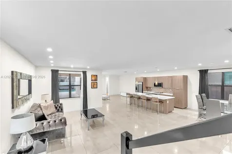 10250 NW 76th Terrace Doral FL 33178